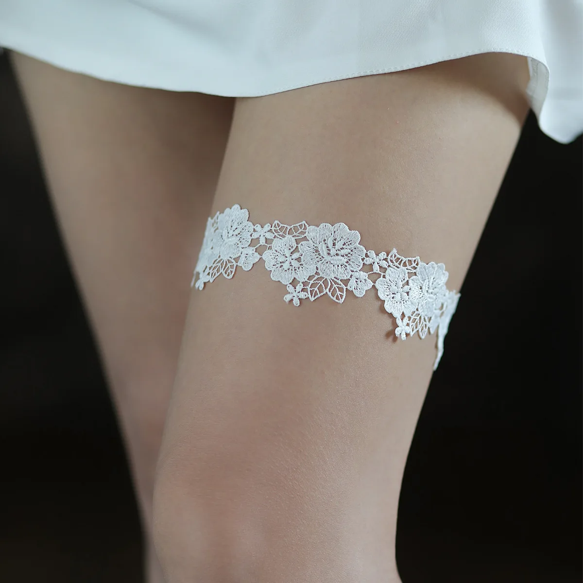 

Lady Girl Stockings Garter Belt Loli Lolita Gothic White Thigh Bridal Leg Garter Ring Accessories Sexy Lace Flower Mesh Garter