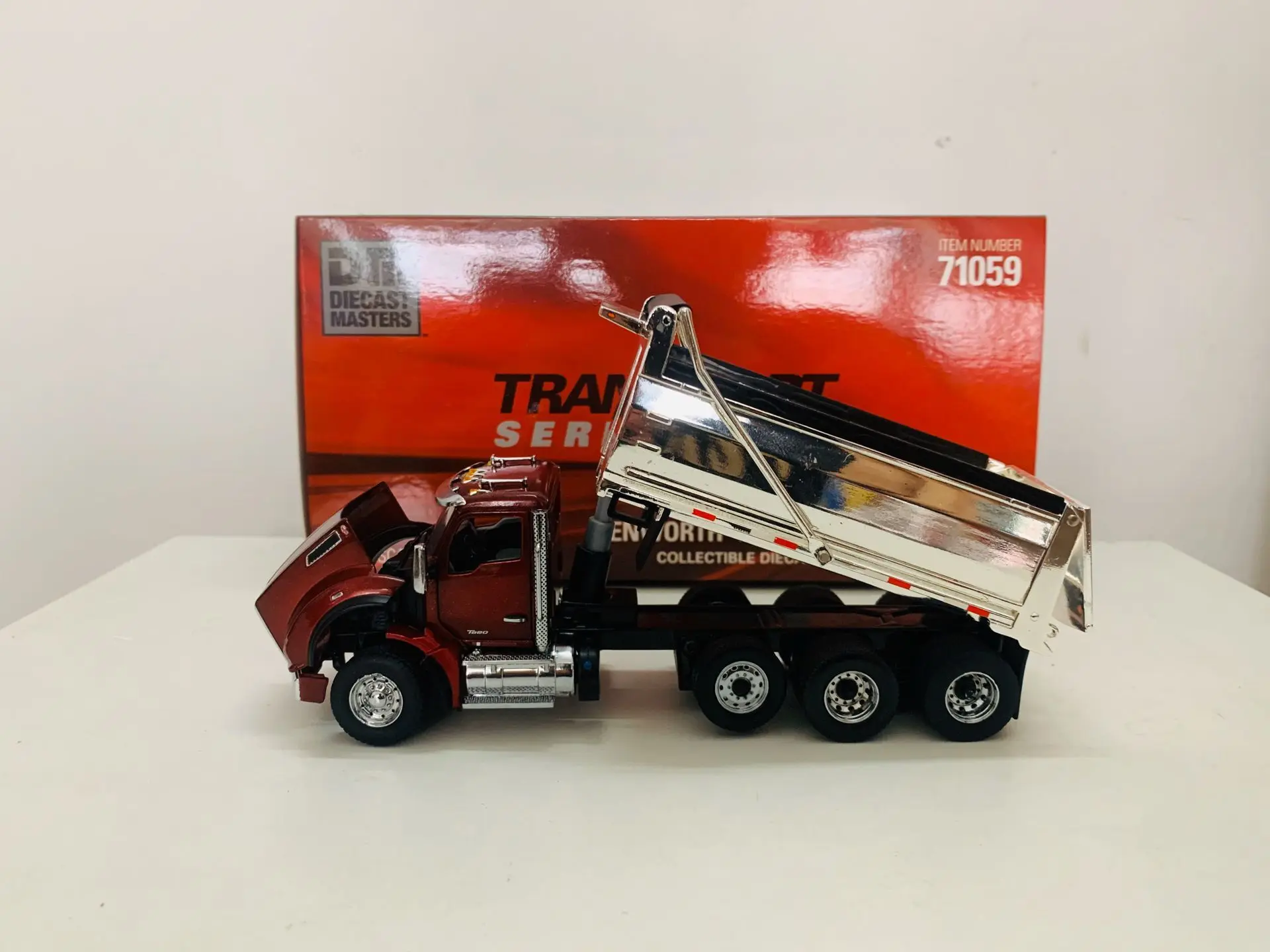Diecast Masters 71059 T880 SBFA Dump Truck Radiant Red Chrome 1:50 Scale Die-Cast Model