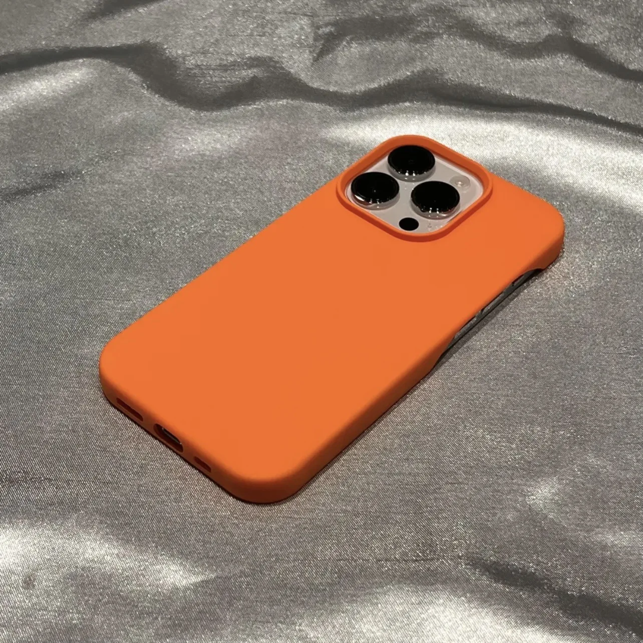 Orange Liquid Silicone Phone Case For iPhone 17 Air 16 Pro Max 15