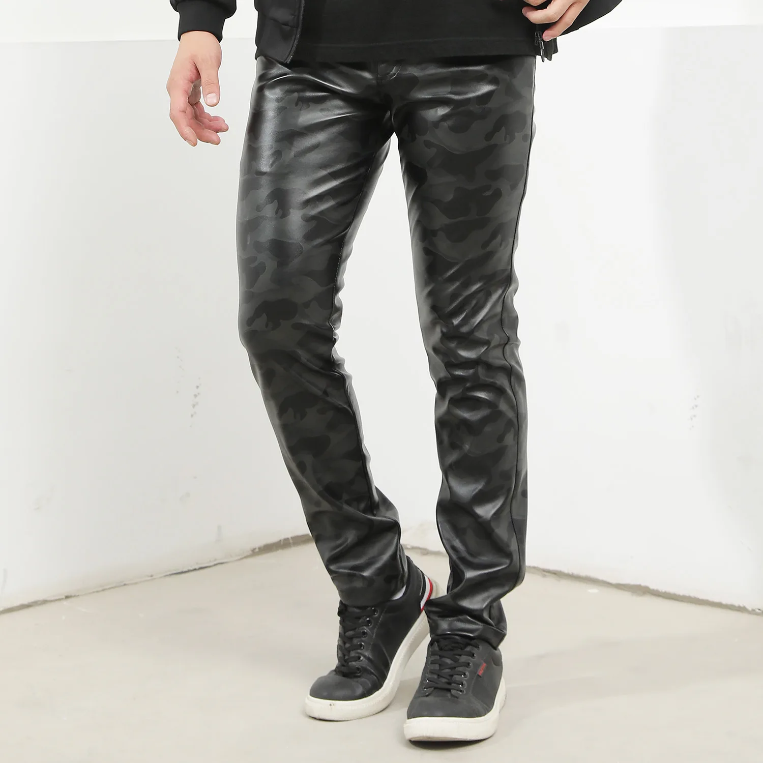Men's Leather Pants Straight Fit Elastic PU Leather Trousers Motorcycle Pants