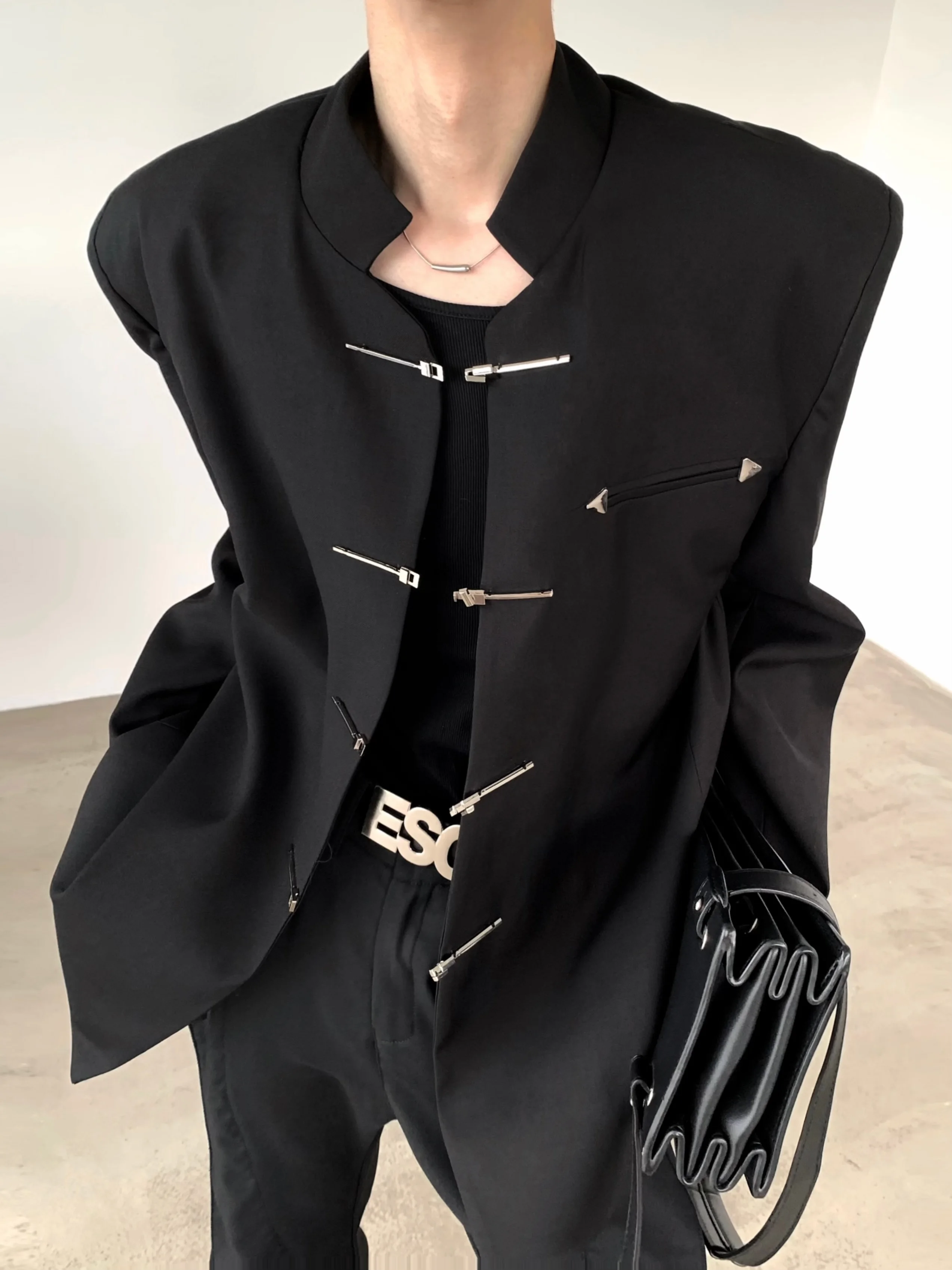 Description Picture 5 of itemFashion 2024 Autumn Suit Jackets Men's Solid Color Stand Collar New Chinese Style Blazers Padded Shoulder Long Sleeve Suit Coats