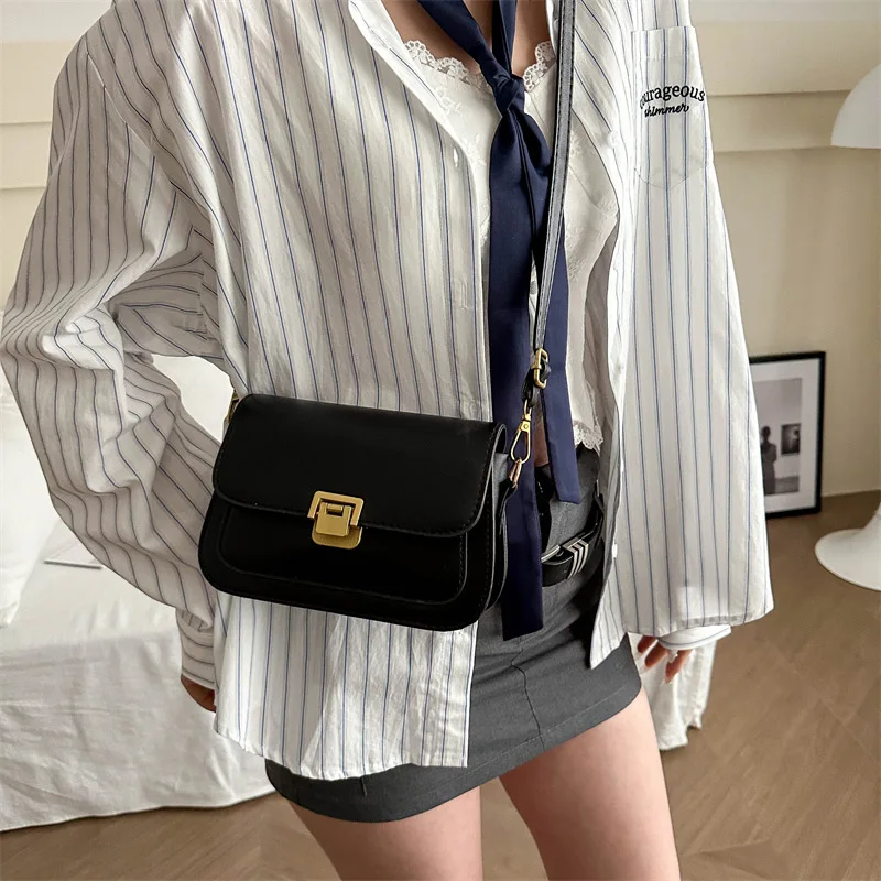 Elegant Crossbody Bag - Stylish PU Leather Small Square Shoulder Purse