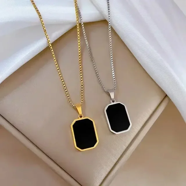 Minimalist Rectangular Pendant Necklaces For Women Men