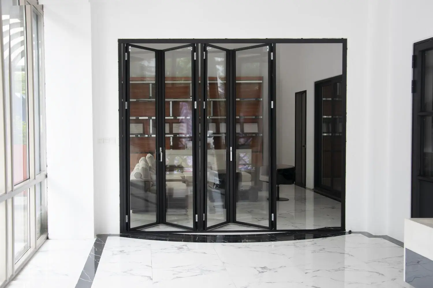 Aluminum Accordion Folding Door Design Tempered Glass Heat Insulation Garden Villa House Accordion Door Frame