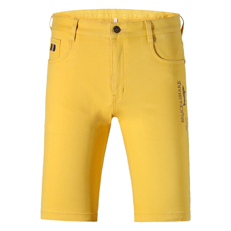 ①New Summer Men&lsquo;s Yellow Jeans Shorts Fashion Embroidery Bruce&Shark Straight Stretch Denim Shorts Men Ripped Knee Length Jeans