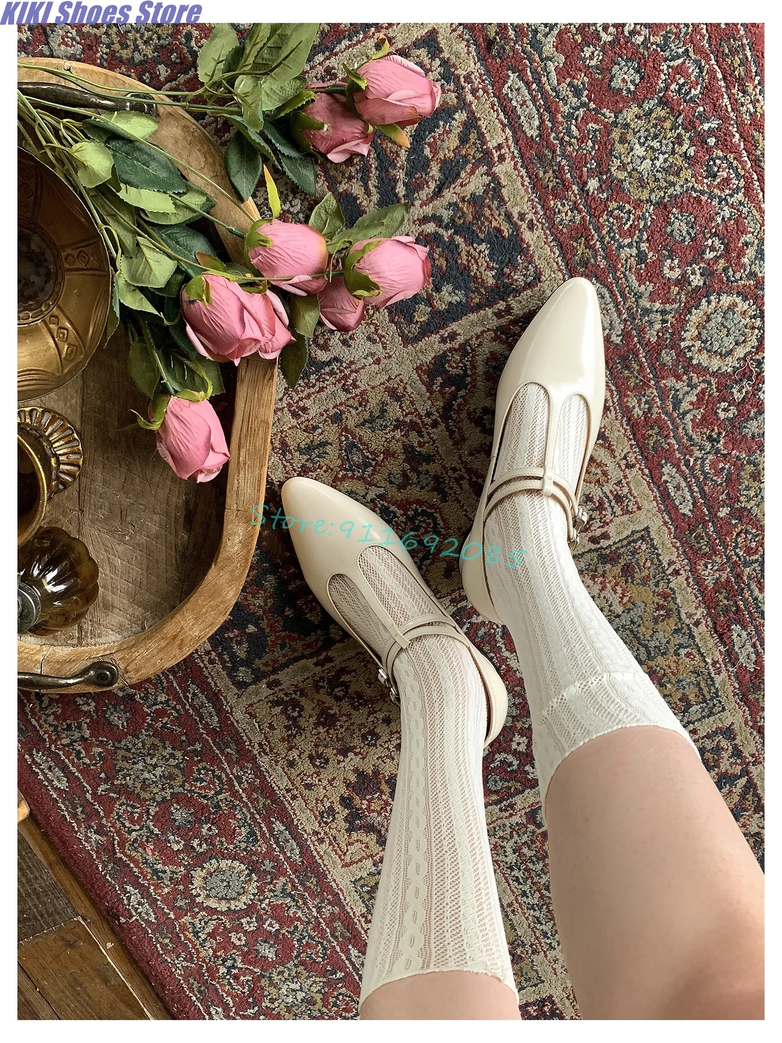 

French retro design black with pointed toe mid-heel Mary Jane shoes women's new thick-heeled single shoes