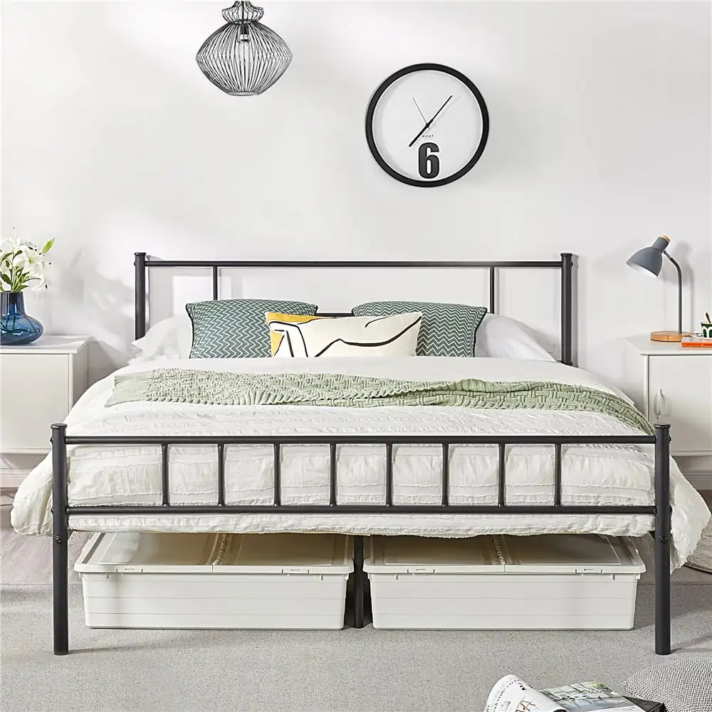 

Easyfashion Jorge Queen Metal Platform Bed with Spindle Headboard and Footboard, Black 81.10 X 40.30 X 14.00 Inches