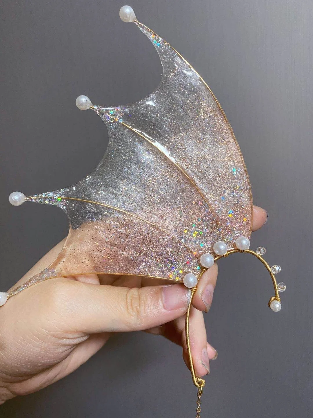 Ear Fins: The Secret to Comfortably Rocking Your Favorite Headphones