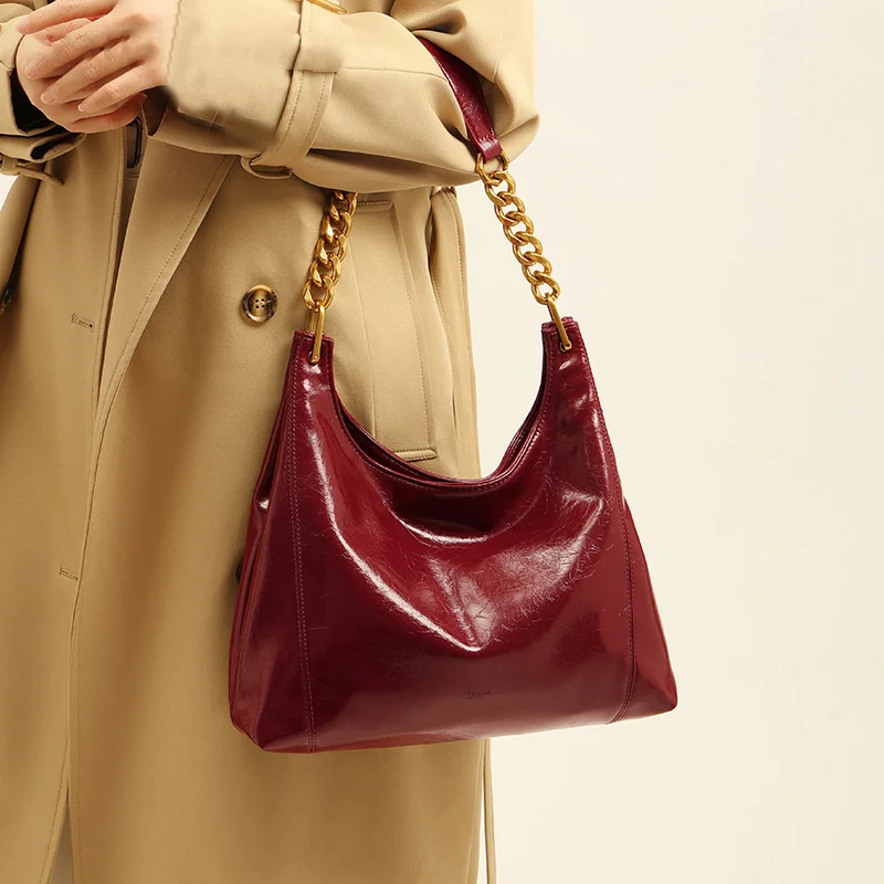 Versatile New Red Luxury Minimalist Style Series Bright Leather Underarm Bag for Daily Use Women Hobo Shoulder Bag