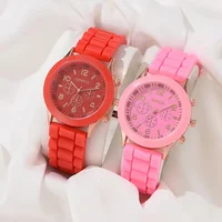 2Pcs Luxury Women's Watch Set Fashion Luxury Elegant Alloy Wristwatch Silicone Strap Couple Watch Men Quartz Holiday Gifts 2