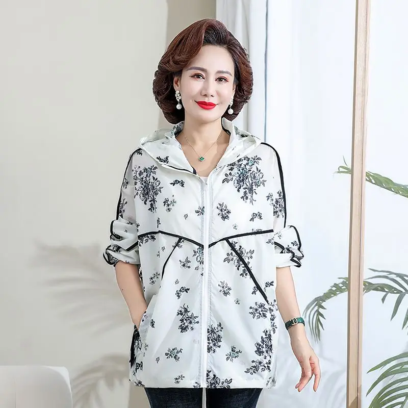 Korean Print Mid-Length Sun Protection Clothing Women Cardigan Jacket Hooded Spring Summer Zipper Windbreaker Female 2022
