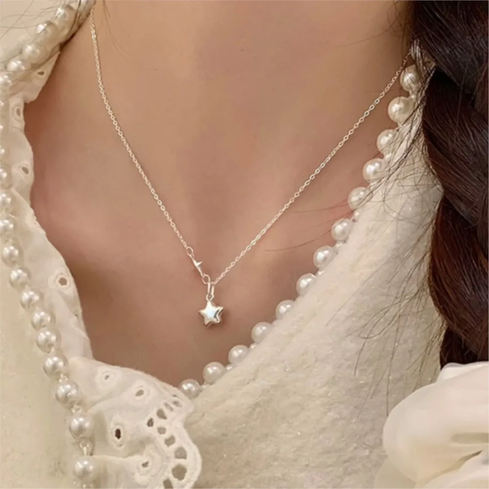 Light Luxury Bright Pentagonal Star Pendant Necklace for Women Exquisite Star Clavicle Chain Party Jewelry Gifts