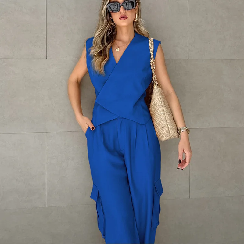 Summer and Early Autumn 2024 New High-end V-neck Vest Set, Vest, High Waist Leggings, Women's Casual Commuting Two-piece Set