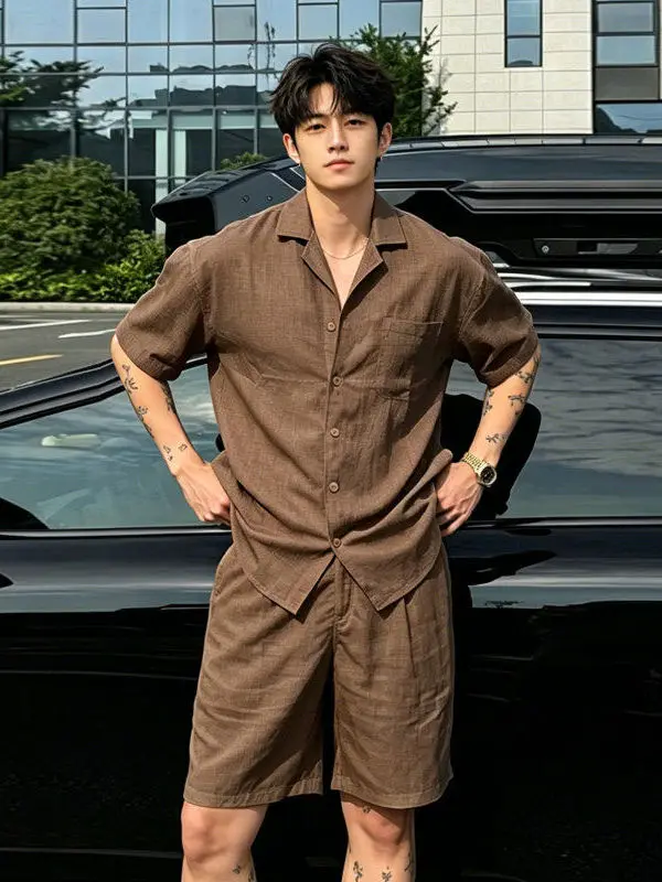 남성 여름 캐주얼 린넨풍 투피스 수트 커피색 셔츠와 반바지 세련되고 멋진 풀세트 10대 사이즈
