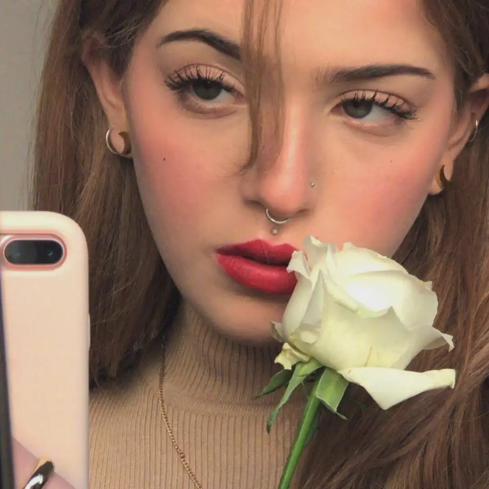 Younger Pretty Makeup Store