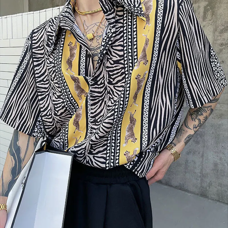 

Elegant Fashion Harajuku Slim Fit Male Clothes Loose Casual Sport All Match Tops Pointed Collar Patchwork Printed Button Blusa