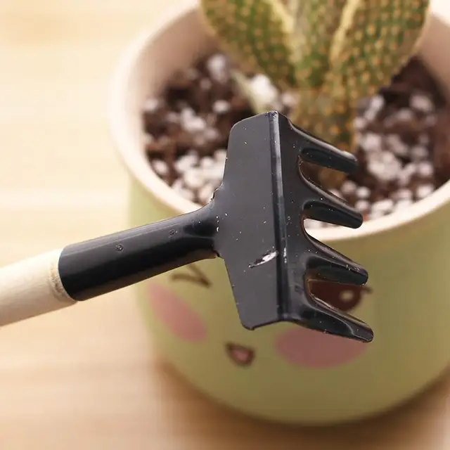 Gardening Tools Three-Piece Set Mini Garden Tools Multi-Function Shovel Harrow Shovel Household Plant Pine Soil Shovel 3
