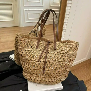 Borsa a tracolla in stile bohémien con una tasca laterale aperta. Nuova Borsa in Paglia Intrecciata a Mano di Grande Capacità, Perfetta per le Vacanze al Mare