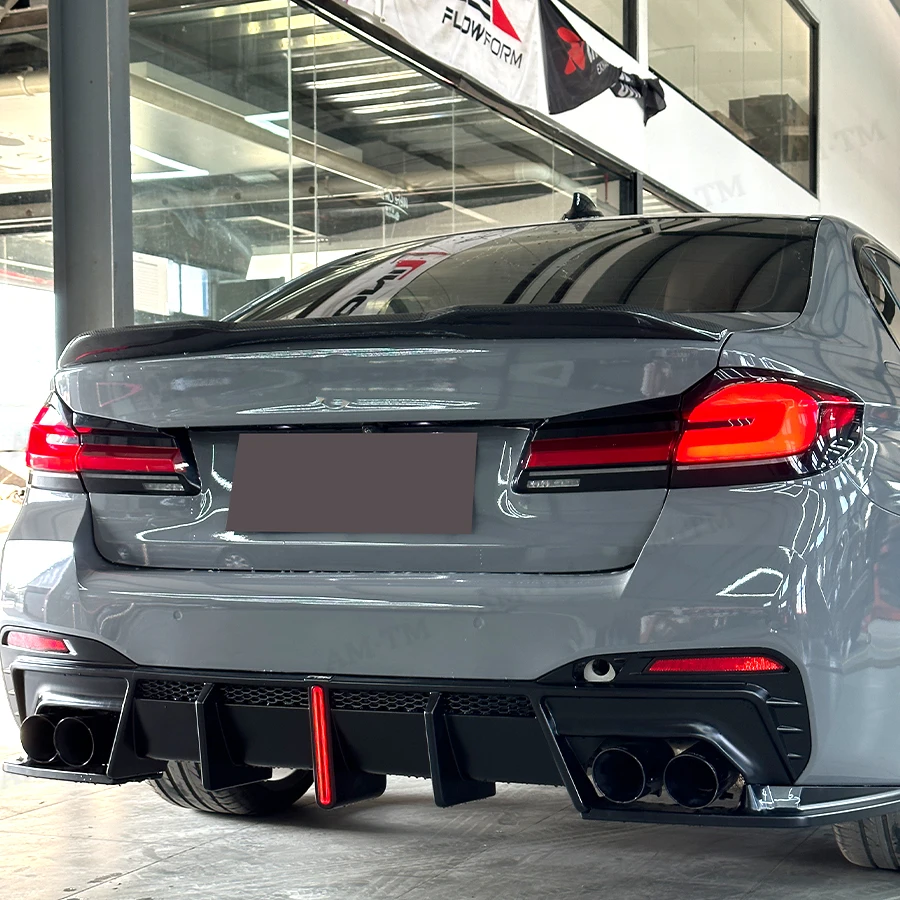 5 시리즈 G30 2018+용 브라이트 블랙 프론트 립 사이드 스커트 (LED 라이트 포함) 리어 범퍼 립 리어 디퓨저 사이드 스플리터 바디 키트