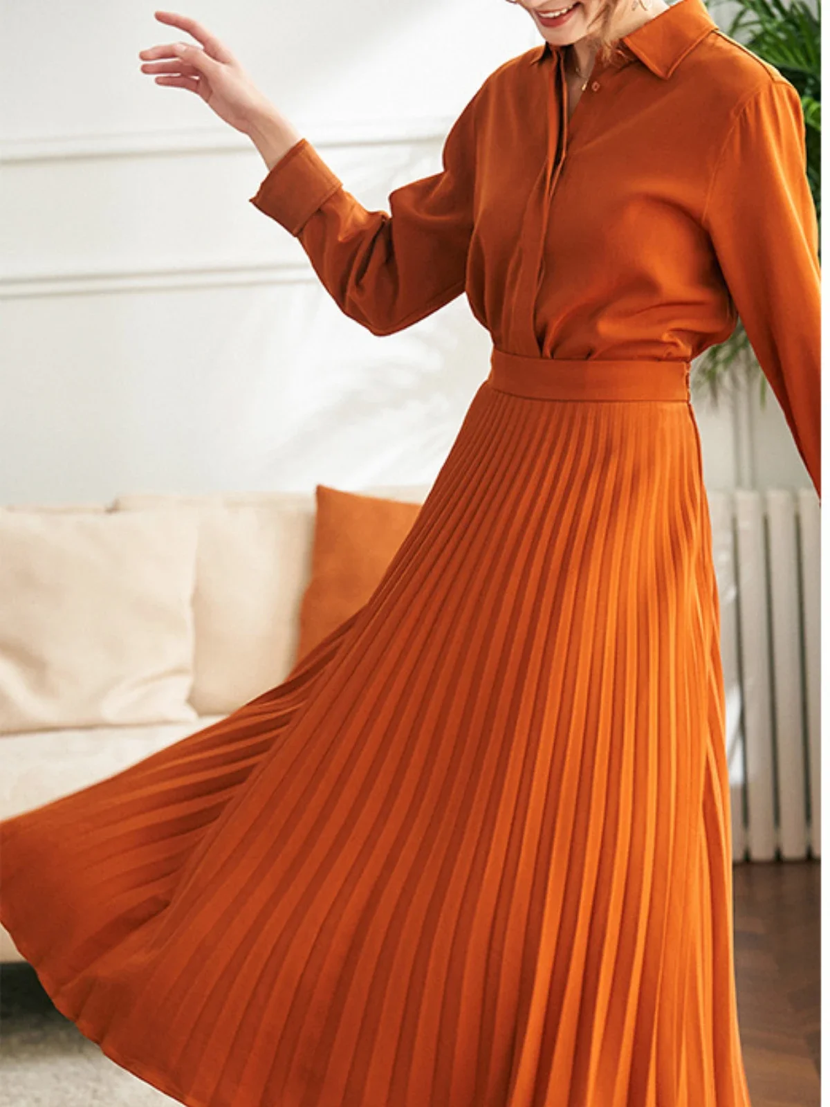 

Autumn Winter Women's Long-sleeved Pleated Dress Korean Version Solid Color Elegant Fashion Waist Slim Long Skirt Office Wear