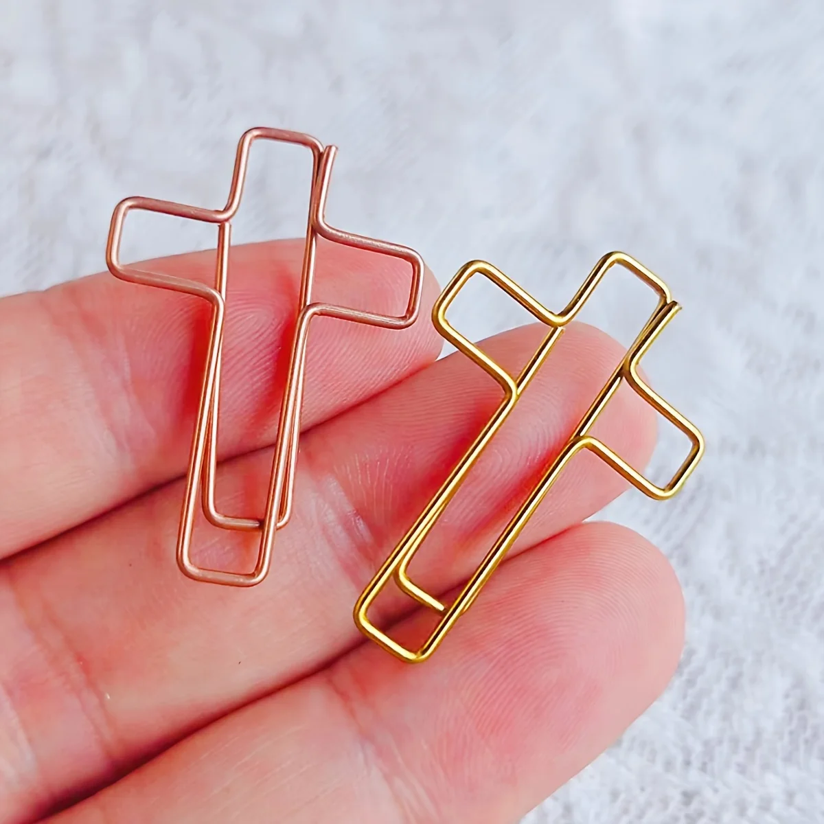 25Pcs 골드 로즈 골드 십자가 모양의 금속 종이 클립 Kawaii 사무실 학교 용품 스크랩북 노트 페이지 마커