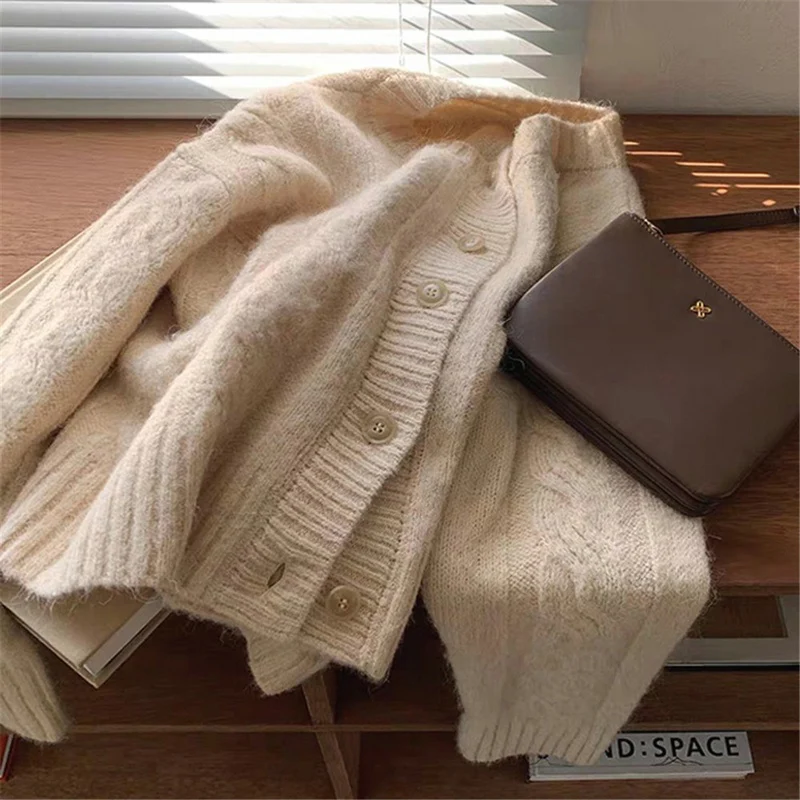 Women's Casual Knitted Crew Neck Cardigan Sweater Long Sleeve Slim Fit Sweater Fashio Women's Clothing