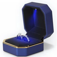 Caja De Anillo De Joyería Con Luz Led