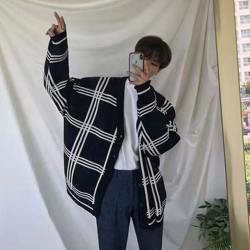 Autumn And Winter Sweater Men\'s Ins Vintage Loose Languid Style Knit Cardigan V-neck Plaid Korean Version Personality Jacket Tre