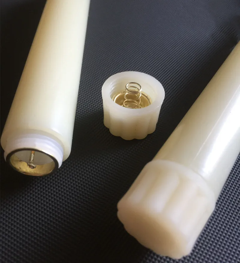 Homemory - Set 2 Candele LED Senza Fiamma Con Telecomando E Timer - Effetto Tremolante, Impermeabili IP55, Altezza 15 Cm, Avorio | Per Esterno E Interno