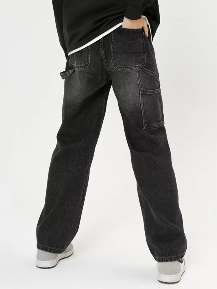 Рисунок 2 - Джинсы мужские рваные однотонные в стиле ретро