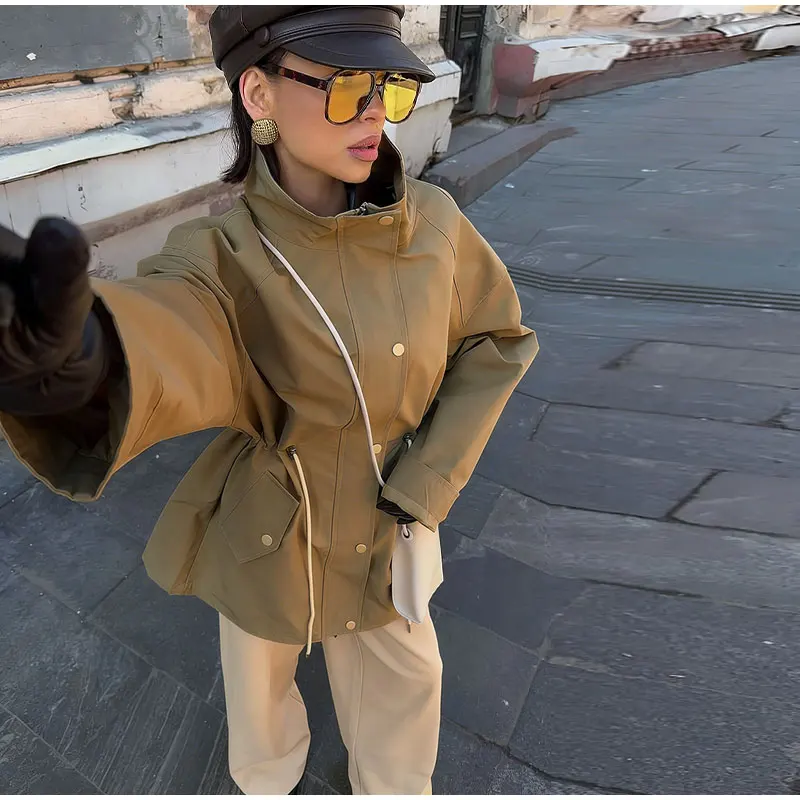 Damen Stehkragen-Jacke mit Kordelzug an der Taille Übergroße Langarm-Jacke mit Taschen 2026 Damen Casual Streetwear Mode Oberbekleidung – Detail 18