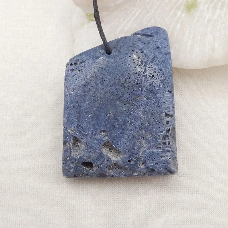 Semiprecious Natural Stone Blue Coral Carved Animal Pendant Bead Fashion Jewelry Necklace Accessories 51x39x12mm 29g
