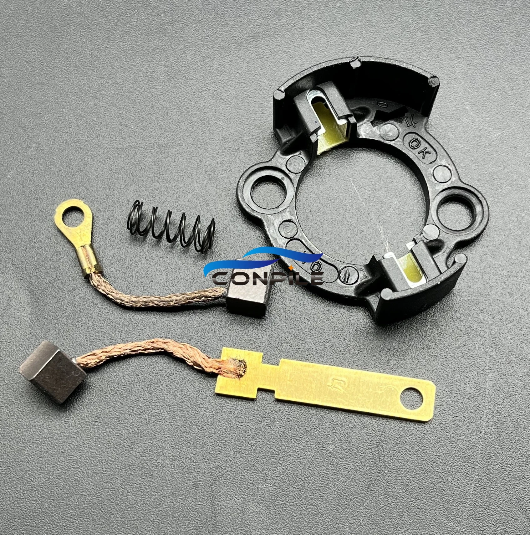 Car Generator Carbon Brush for motorcycle electric motor carbon brush DY100 C100 110 assembly