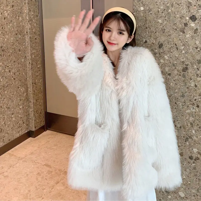 Thickened Warmer V-neck Fluffy Jacket Winter Women Fur Coat Teddy Coat Long Sleeve Pocket White Faux Fur Jacket Luxury Brand