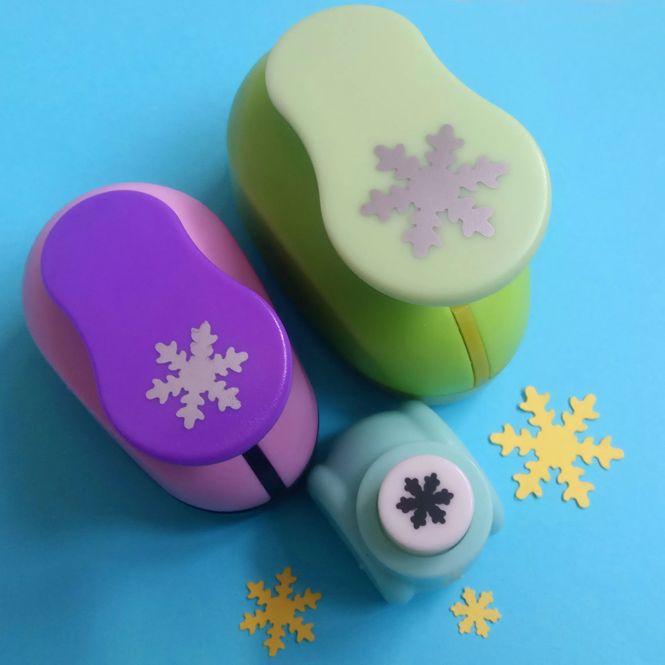 Worldoor Set of 3pcs Snowflake (5/8 inch+1 inch+1.5 inch) Craft Punch Set Snowflake Paper Punch Punch Craft Scrapbooking Eva Punches