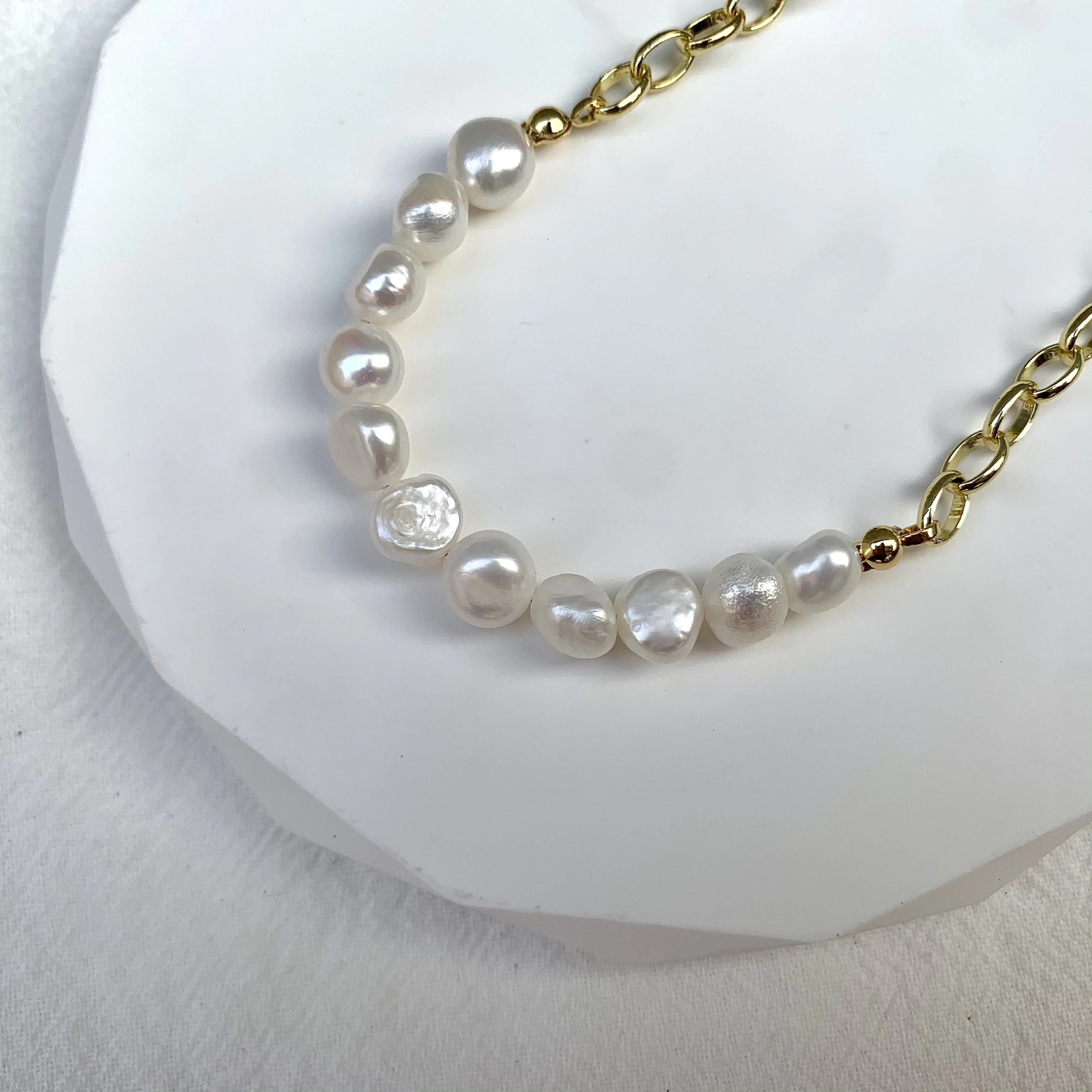 2022 Ins Fashion Pearls Choker Gold Color Female Copper Chain Necklace Jewelry Gift For Women's Party |