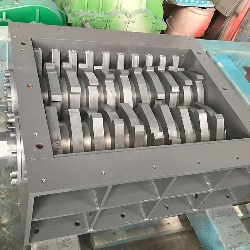 DoubleShaftSmallSizeShredderMachineForIndustrialPlasticLumps