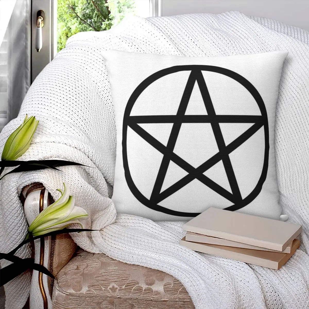 

Minimalistic Pentagram, Simple Design Square Pillowcase Pillow Cover Cushion Zip Decorative Comfort Throw Pillow for Home Car