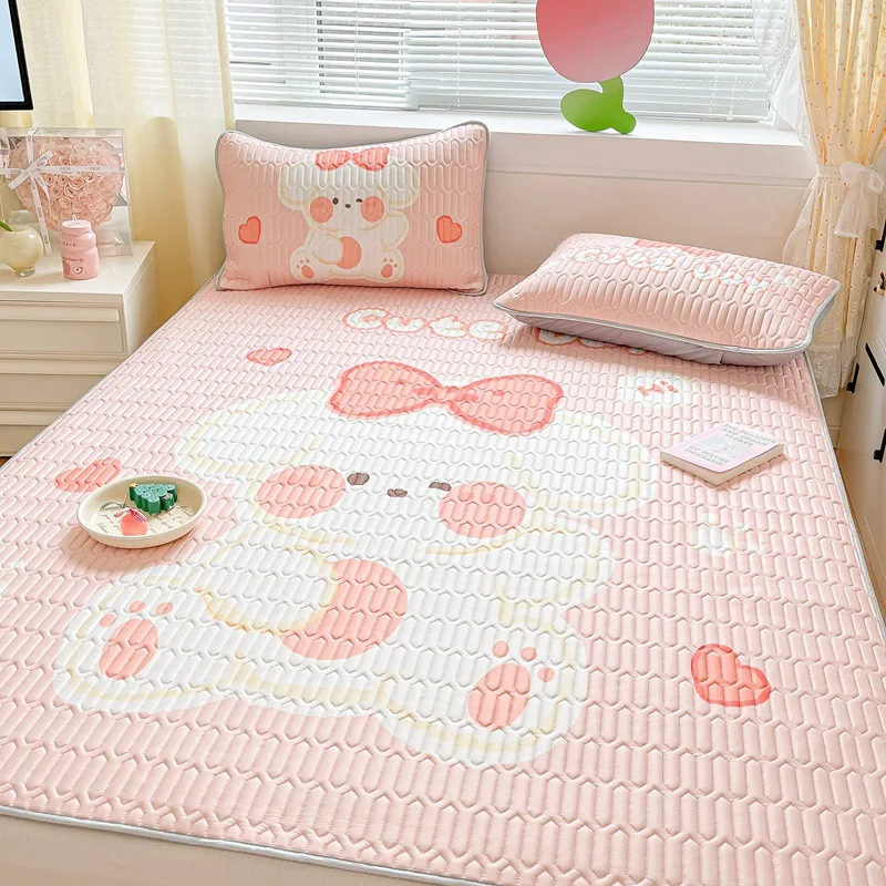 

Cute Style Latex Mat Three-Piece Set Breathable for a Comfortable and Stylish HomeTransform your living space with our adorable