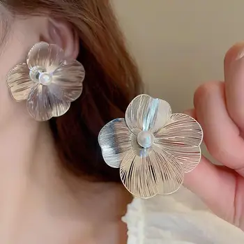 925 Silver Needle Korean Big Metal Flowers Stud Earrings For Women Personality Fashion Unique Design Brincos Wedding Jewelry