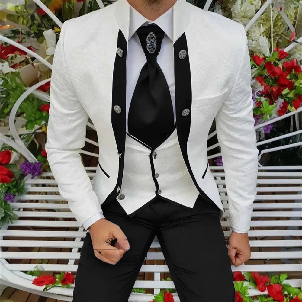 Costume élégant pour hommes