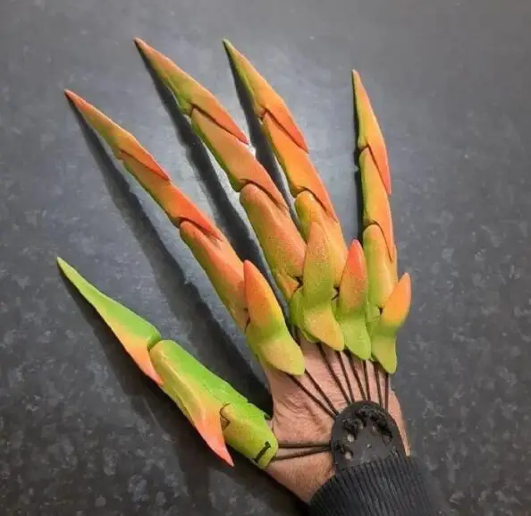 

1 Pairs Halloween Ghost Claw Gloves Decoration Articulated Fingers Flexible Joint Finger Halloween Party Cosplay Costume Props