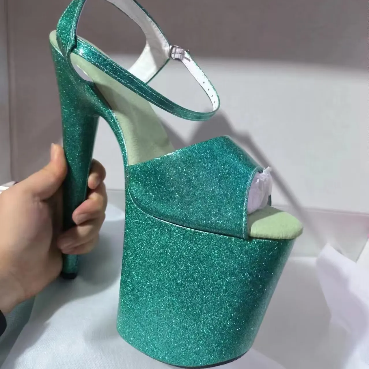 

20cm sexy pole dancing shoes bright face flash crystal hate sky high sandals waterproof platform nightclub runway stage shoes