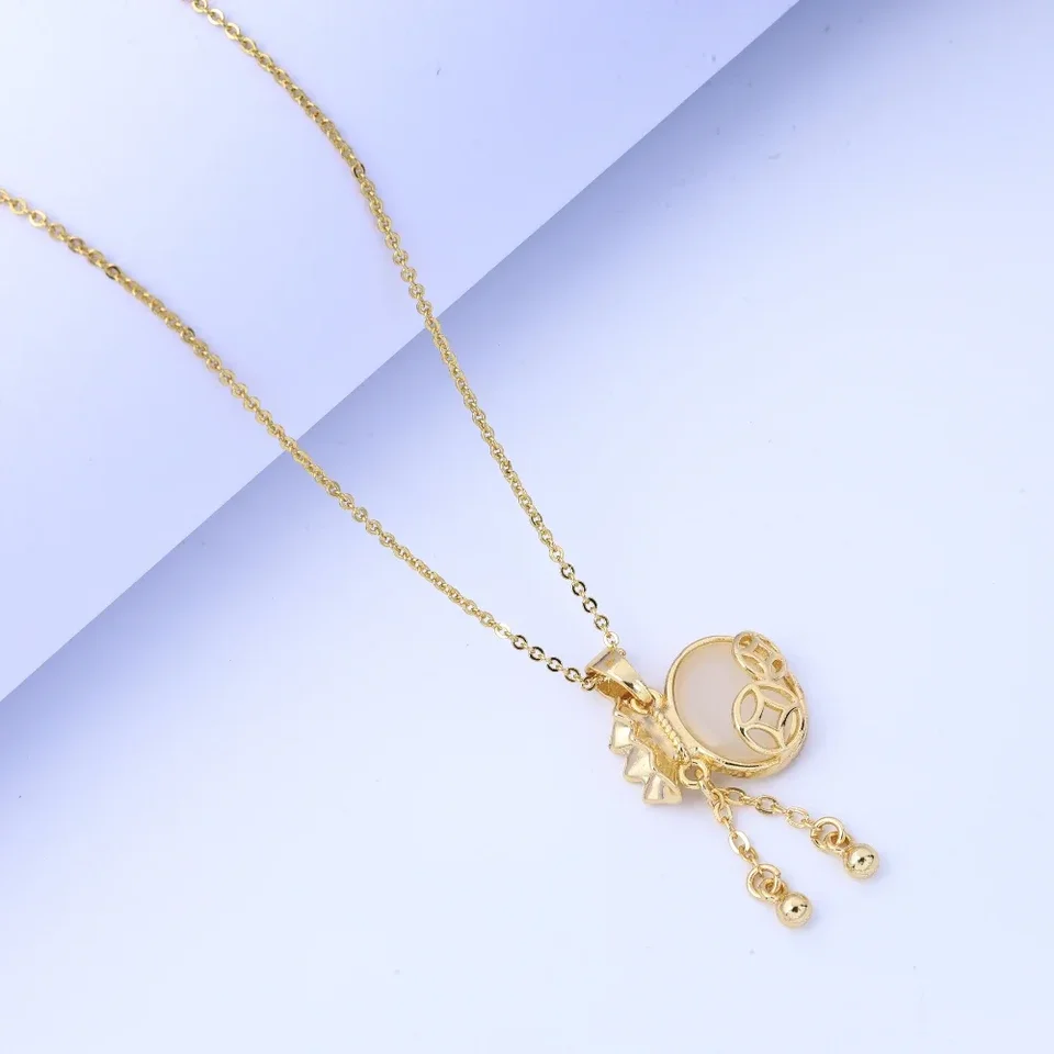 Luxury Double Sided Four Leaf Clover Necklace
