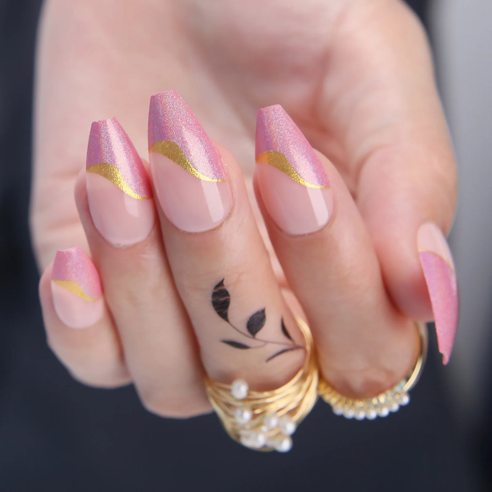 yellow acrylic nails black girl｜TikTok Search