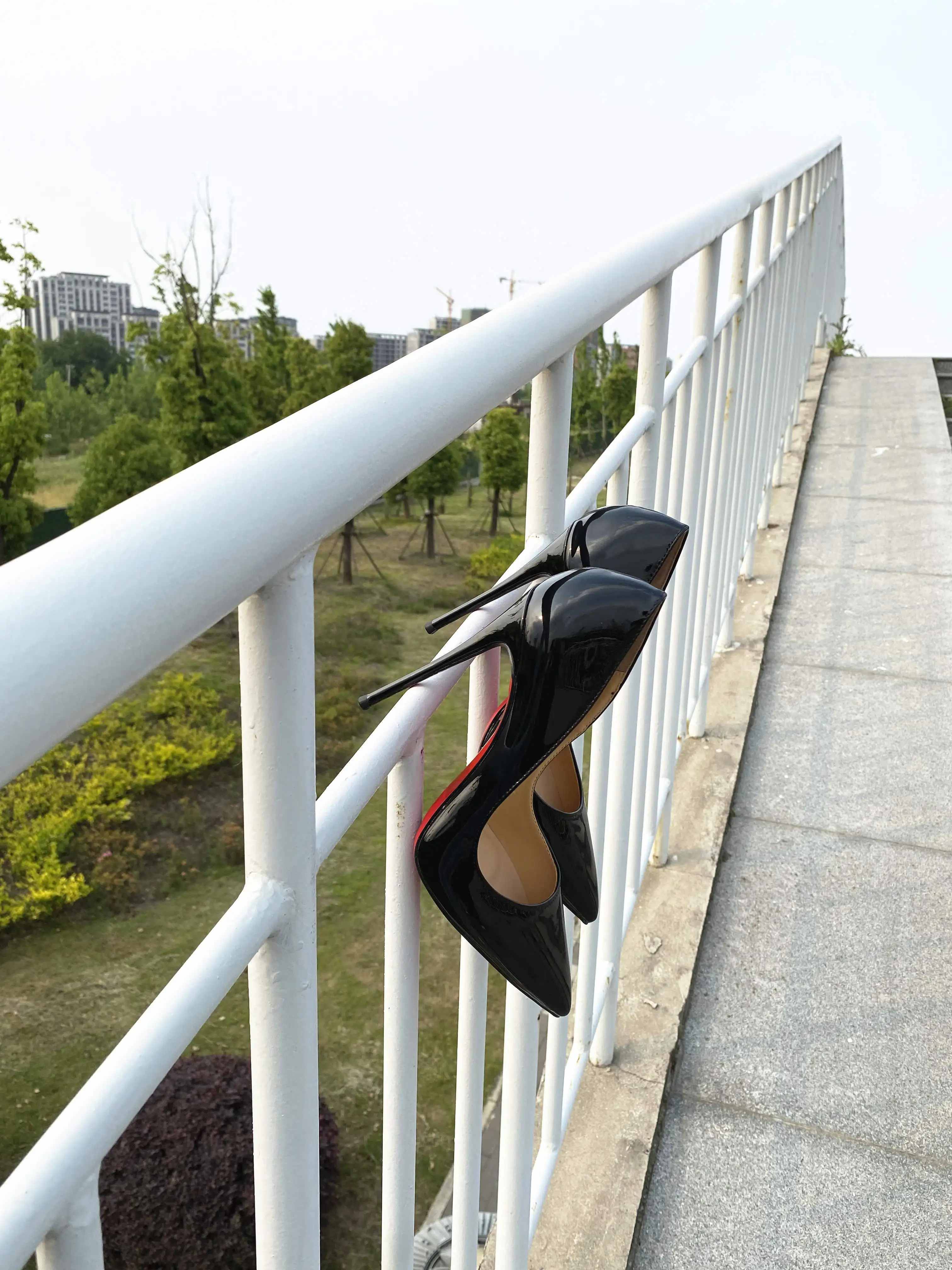 Black patent leather red soled high heels for women 2024 new professional temperament pointed shallow mouth sexy single shoes