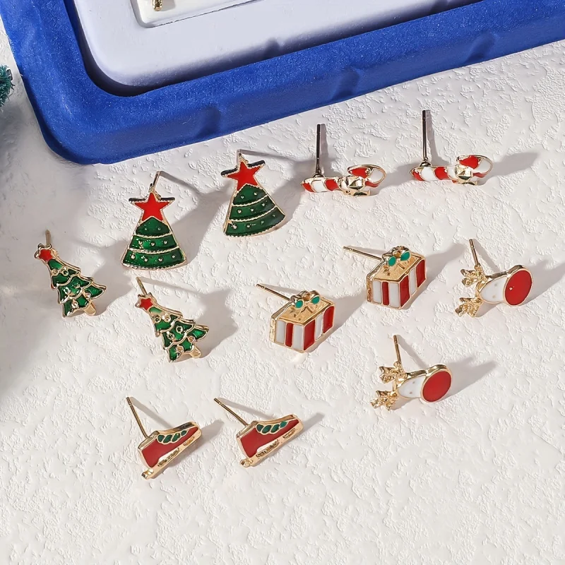 36 Pairs Of Vintage Christmas Street Earrings That Girls Wear Every Day, Random Design, Santa And Christmas Tree, Elk