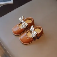 Girls' princess shoes 2024 spring new soft soled non-slip baby leather shoes for young children breathable with bow shoes 6