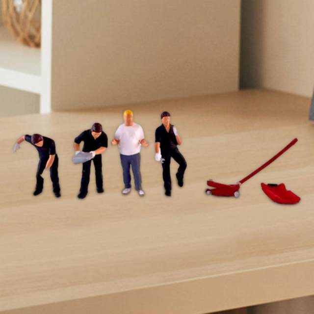 4Pcs 1/64 Scale Diorama Figures Painted for Model Building Kits Model Trains Architecture Model Micro Landscape Desktop Ornament