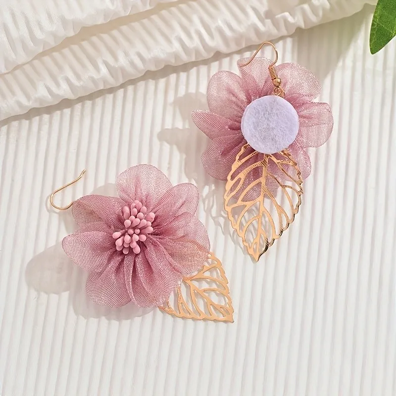 Simple Fashion Hollow Lace Leaf Flower Dangle Earrings for Women Chic Cute Mesh Earrings Party Jewelry Gifts